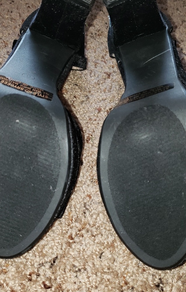 Platform Heels - Picture 4 of 4